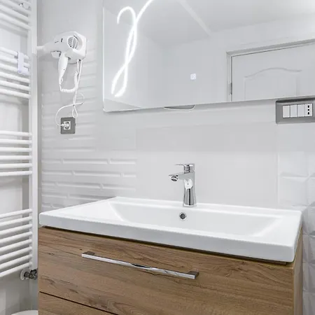 Apartamento Dimora Np - Braşov Exterior foto